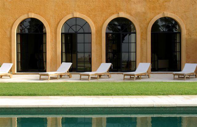 Bastide provençale 1400 m2 avec piscine - RFC48411123VV