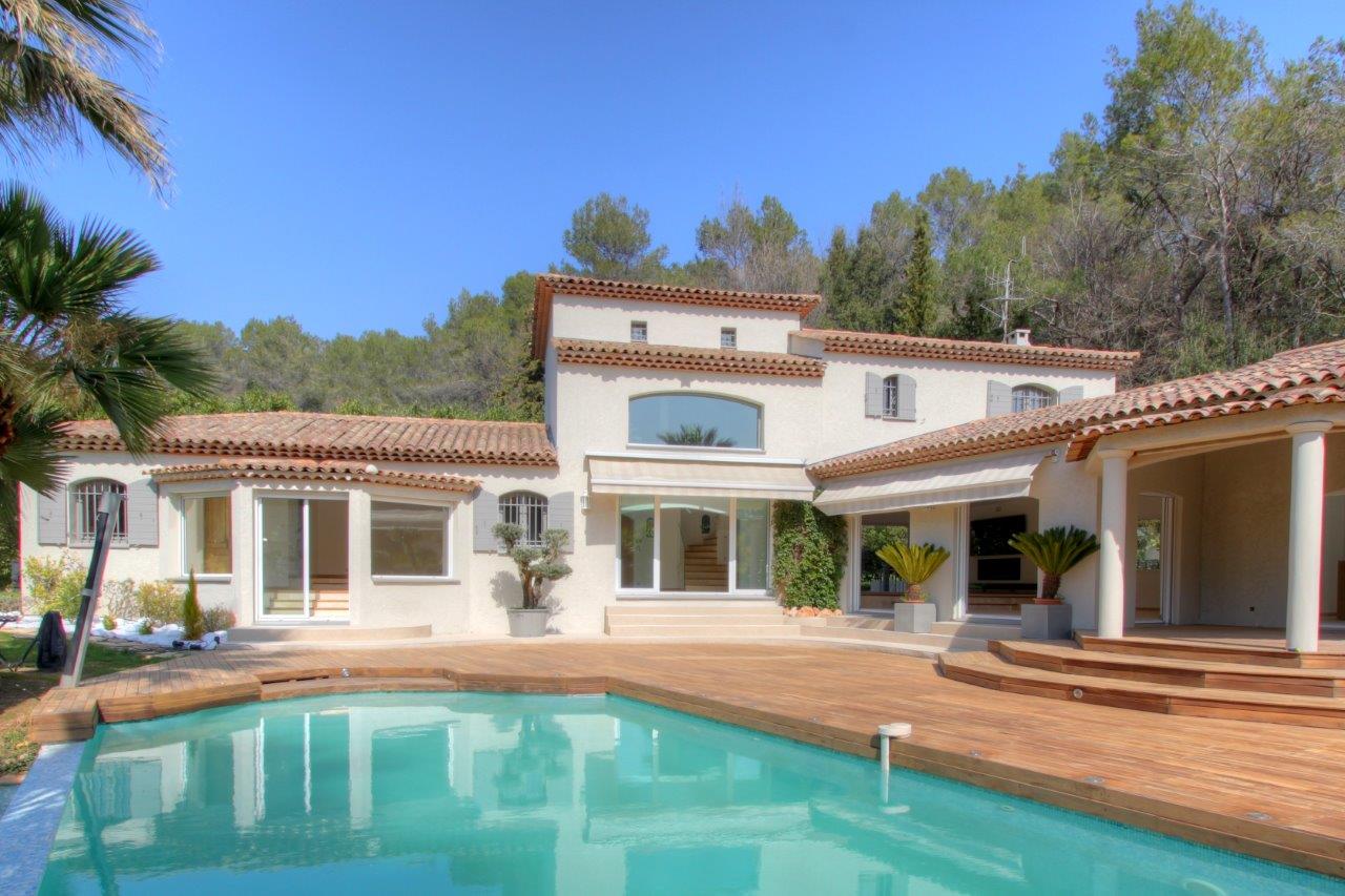 Belle villa neuve - 13 km de la plage de Villeneuve-Loubet