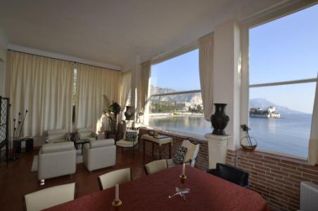 Villa à louer à Cap Ferrat, à quelques pas de la plage